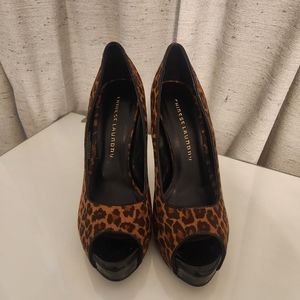 Chinese Laundry Women's Leopard Print Peep Toe Shoes